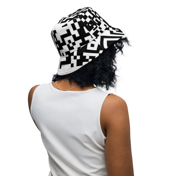 Reversible bucket hat