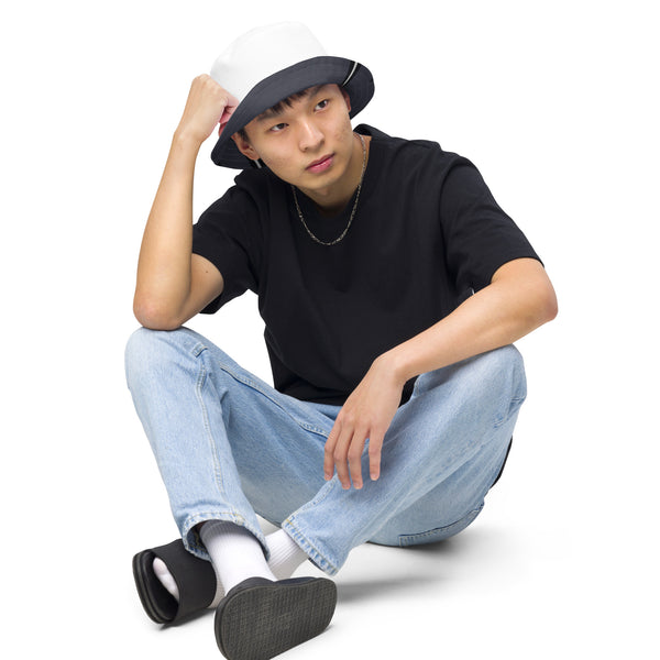 Reversible bucket hat