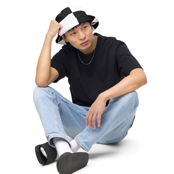 Reversible bucket hat