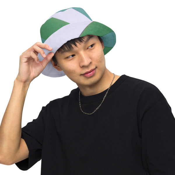 Reversible bucket hat