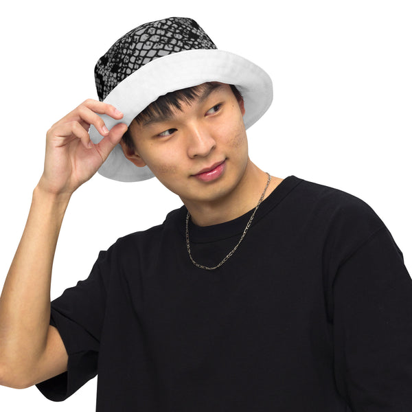 Reversible bucket hat