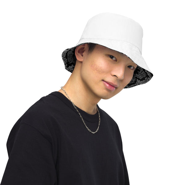 Reversible bucket hat
