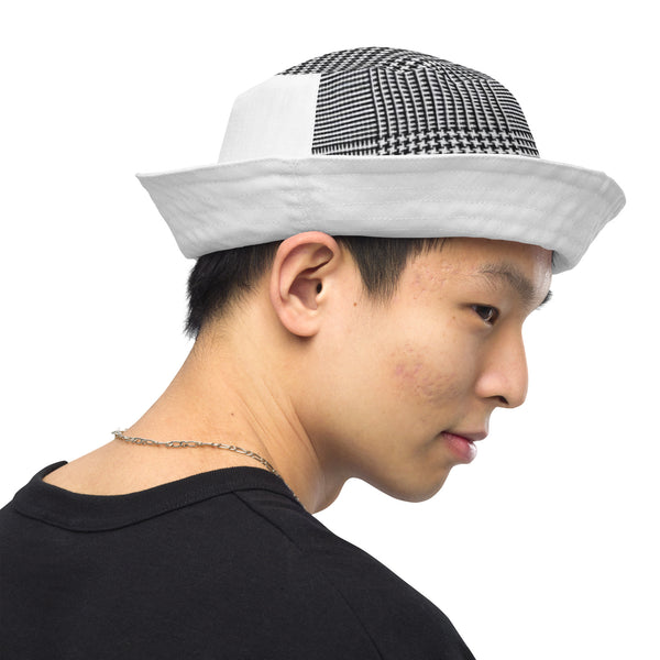 Reversible bucket hat
