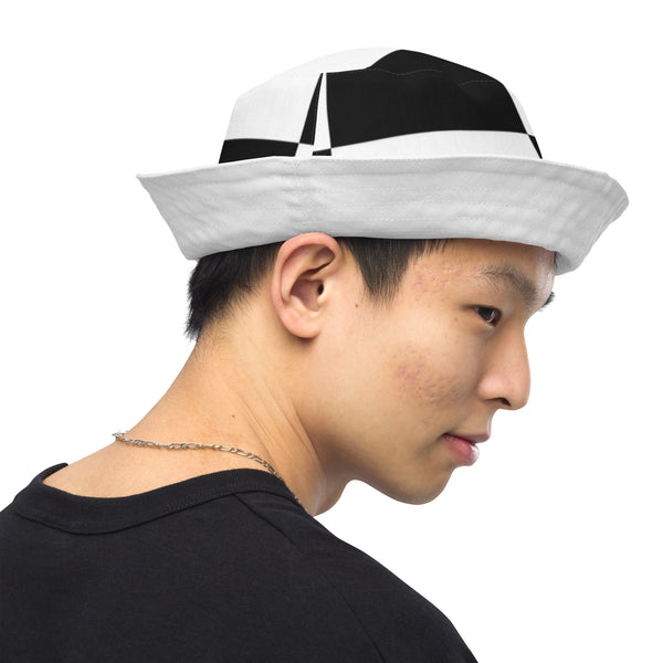 Reversible bucket hat