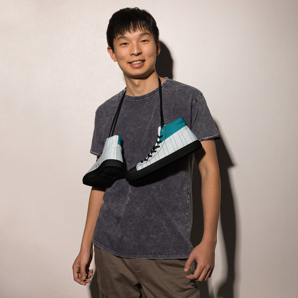 Men’s high top canvas shoes